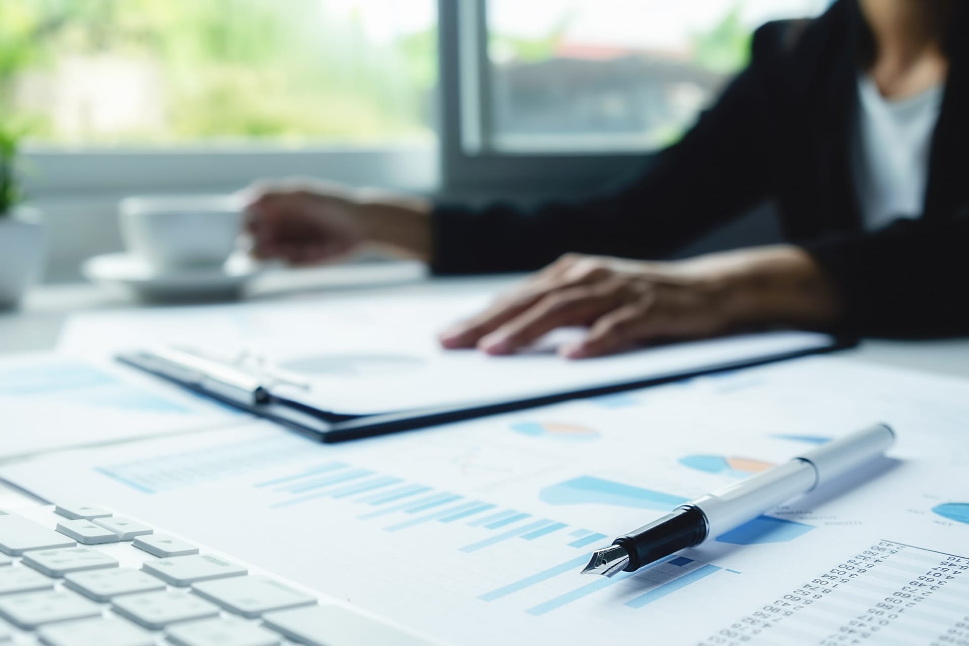 Multi-currency transaction management